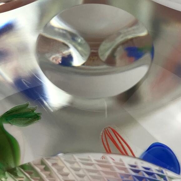 Perthshire 1987D Hummingbird Feeding from Blue Gentians Faceted Paperweight - Picture 13 of 14